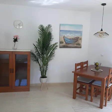 Two Bed Two Bathrooms Ground Floor With Pool View *