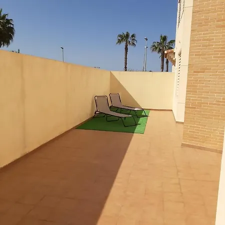 Two Bed Two Bathrooms Ground Floor With Pool View Apartment *